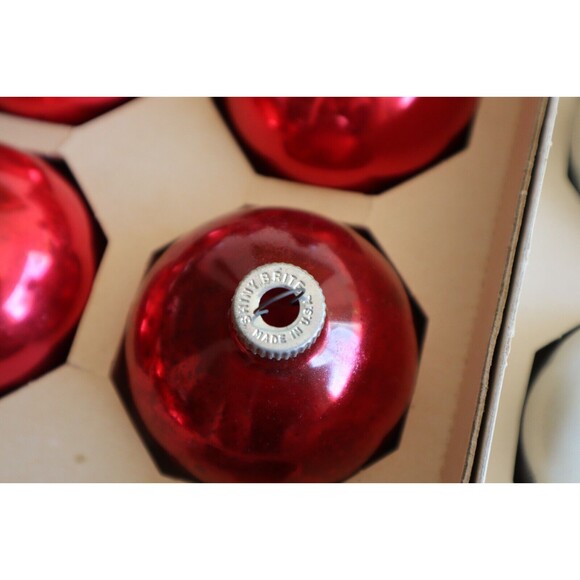 Lot Christmas Shiny Brite 22x Plain Red Silver Glass Ornament Ball USA Made 2.5" - Picture 3 of 14